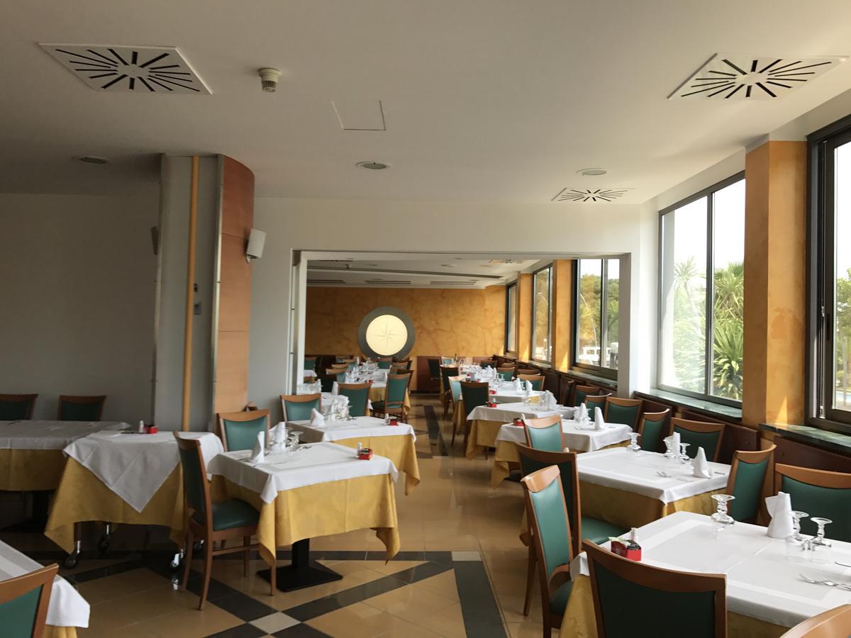 Hotel Atlas Alba Adriatica Εξωτερικό φωτογραφία