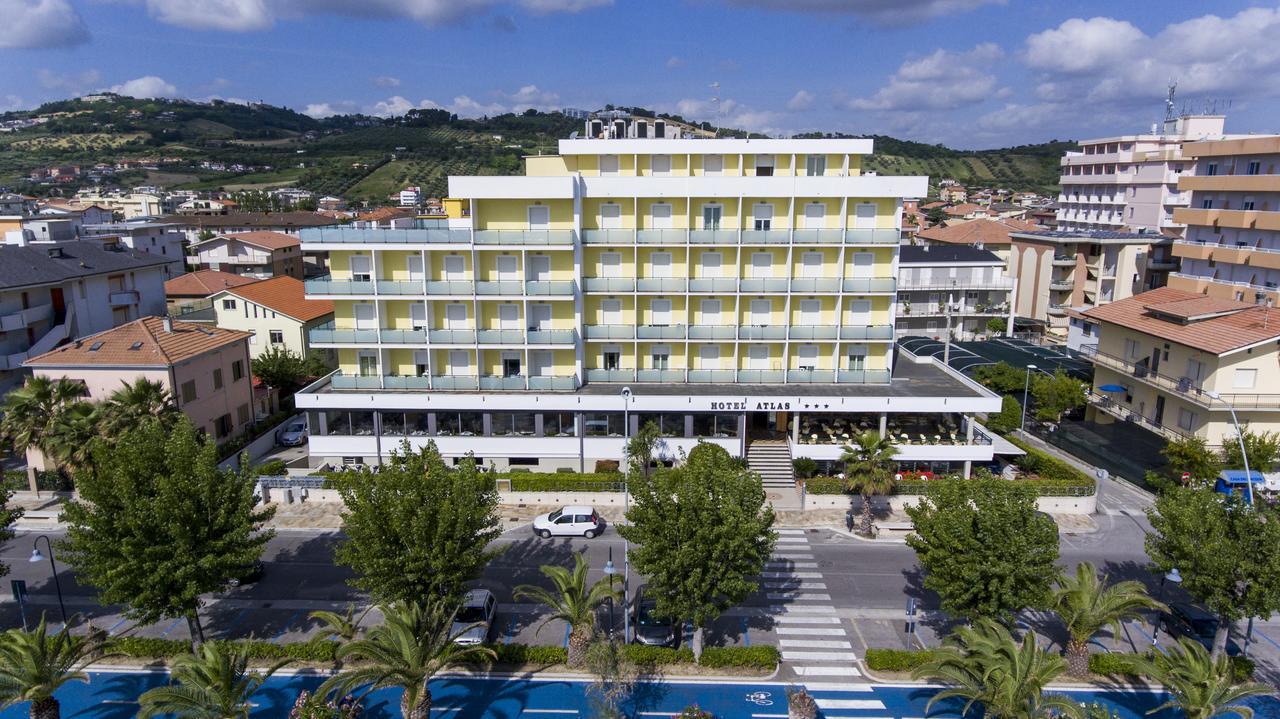 Hotel Atlas Alba Adriatica Εξωτερικό φωτογραφία
